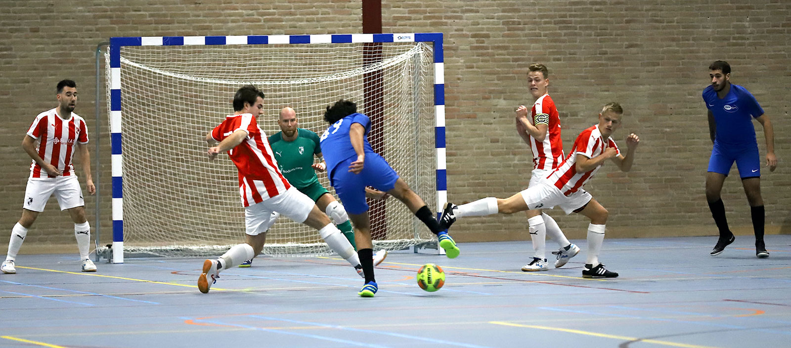 Boyd van Dijk: kiezen tussen veld of zaal?